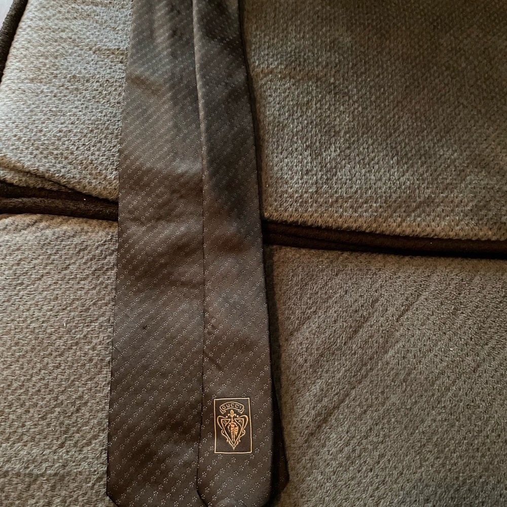Gucci Dark Brown flowers tie